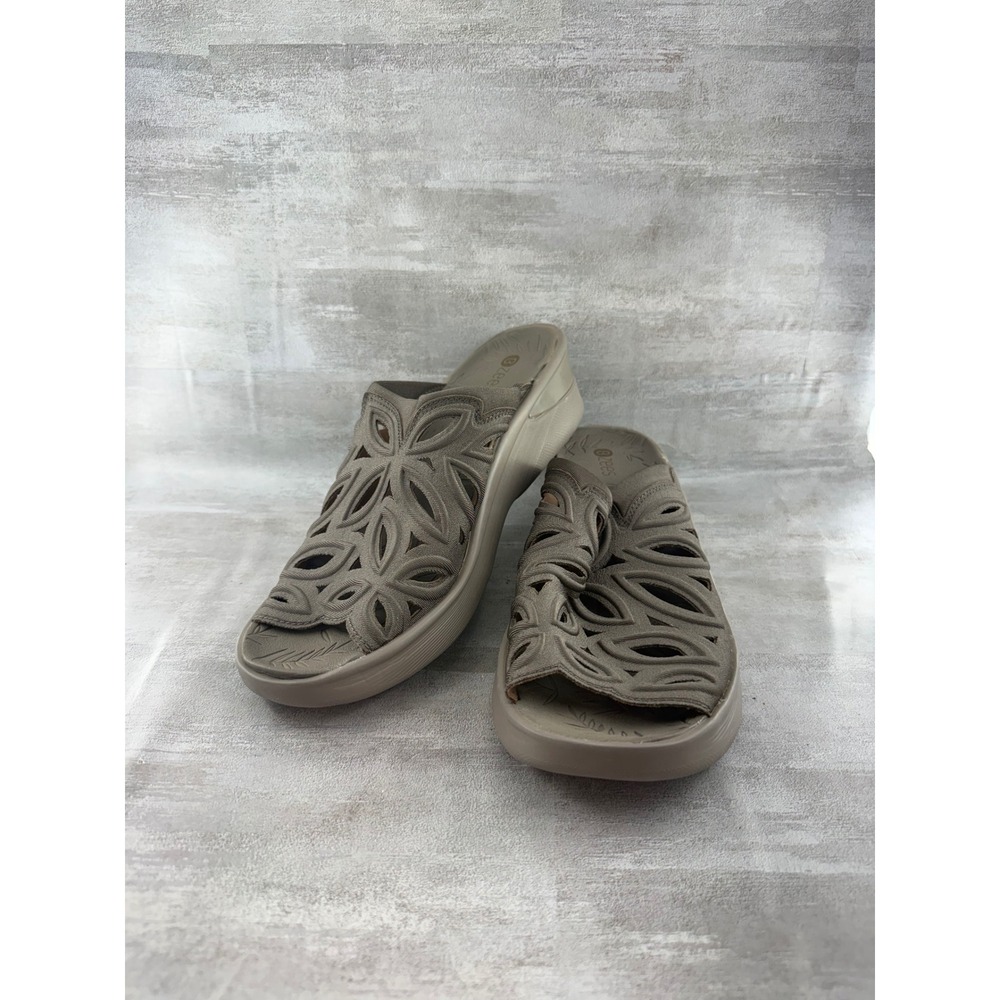 Bzees Susie Taupe Floral Laser Cut Slide Wedge Sandals Women Sz 11M Washable